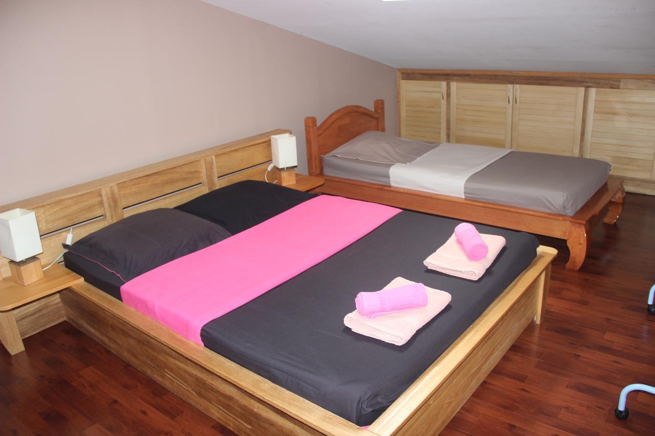 Le Colibri Bed & Breakfast Le Dix-Septieme Exterior photo